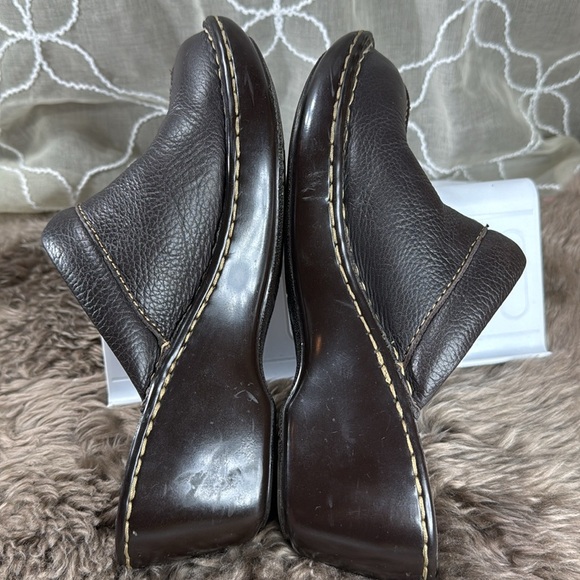 (Z2) Born brown leather mule clogs - Size 7 women - Picture 12 of 15